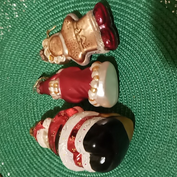 SET OF (3) HAND BLOWN CHRISTMAS ORNAMENTS - Picture 3 of 8